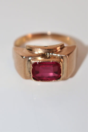 Bague 52 / rubis synthétique Bague Tank chevalière rubis Verneuil 58 Facettes 534