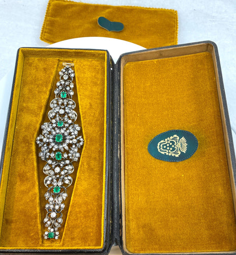 Bracelet Exceptionnel bracelet XIXe diamants, émeraudes, or et argent 58 Facettes