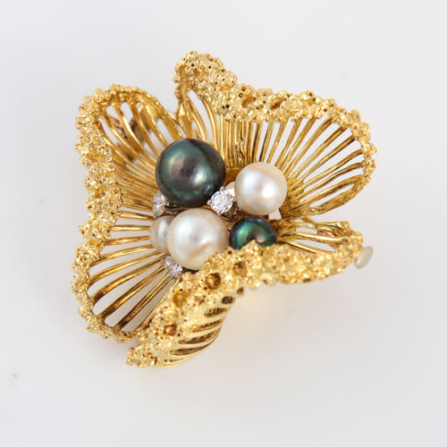 Broche Broche en or texturé, perles et diamants 58 Facettes