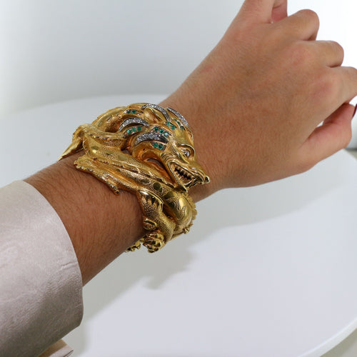 Bracelet MANCHETTE DRAGON DIAMANTS ET EMERAUDES 58 Facettes