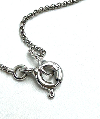 Pendentif Pendentif or blanc diamants, saphirs 58 Facettes