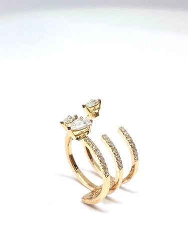 Bague Bague en or jaune et diamants forme poire 58 Facettes