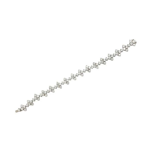 Bracelet Bracelet fleurettes en or blanc et diamants. 58 Facettes 31830
