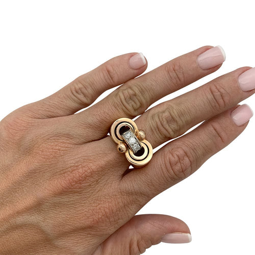Bague 57 Bague tank or rose, blanc et diamants. 58 Facettes 31900