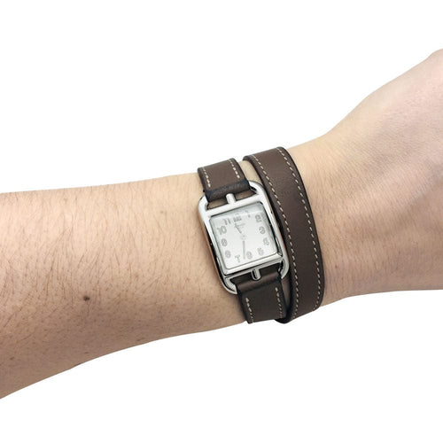 Montre Montre Hermès "Cape Cod" en acier sur cuir. Petit modèle. 58 Facettes 33381