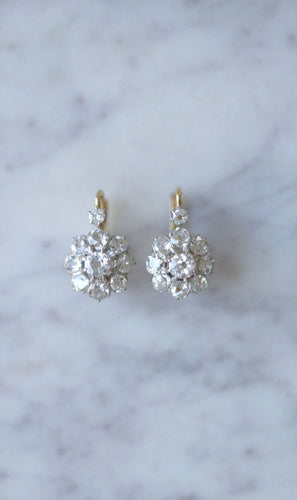 Boucles d'oreilles Boucles d'oreilles marguerite diamants 58 Facettes