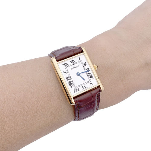 Montre Montre Cartier "Tank Louis Cartier" or jaune, cuir. 58 Facettes 33366