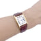 Montre Montre Cartier "Tank Louis Cartier" or jaune, cuir. 58 Facettes 33366