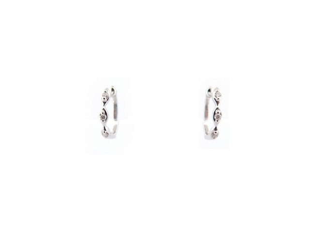 Boucles d'oreilles boucles d'oreilles DJULA creoles en or blanc 18k et diamants 58 Facettes 254315