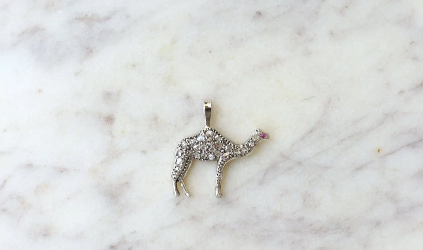 Pendentif Pendentif ancien dromadaire diamants 58 Facettes