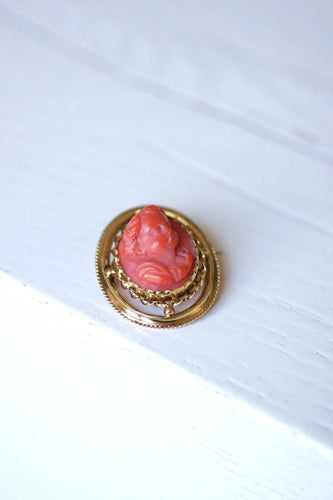 Broche ancienne en or jaune et camée ange en corail 58 Facettes