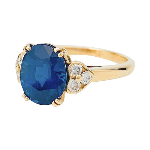 Bague 53 Bague Mauboussin, centrée d'un saphir ovale encadré de diamants. 58 Facettes 31233