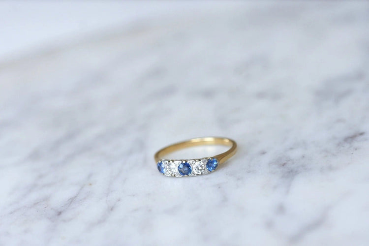 Bague Bague jarretière saphirs et diamants 58 Facettes