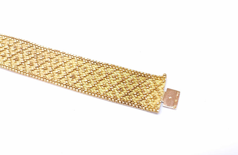 Bracelet Bracelet manchette or jaune Années 60 58 Facettes RA-94