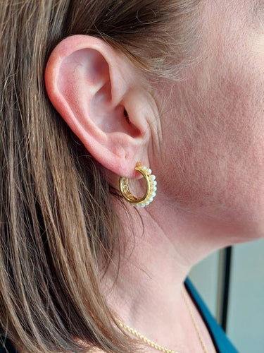 Boucles d'oreilles CRÉOLES MODERNES PERLES 58 Facettes 064421