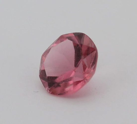 Gemstone Saphir rose non chauffée 0.84cts 58 Facettes 113