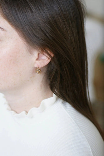 Boucles d'oreilles Dormeuses anciennes disque perles 58 Facettes