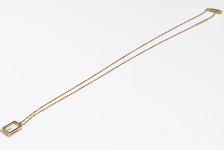 Collier Collier or jaune et diamant sur plexisglass du créateur Pascal Morabito modèle cube 58 Facettes 0