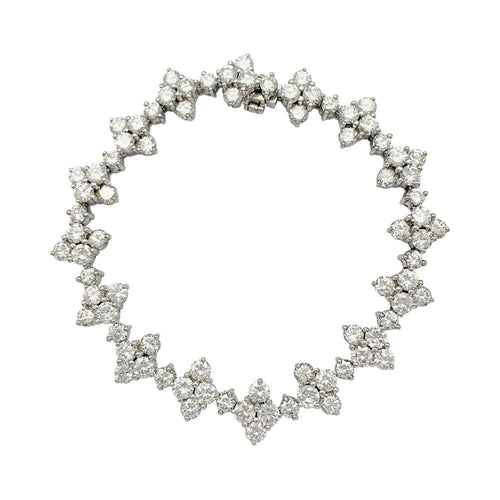 Bracelet Bracelet fleurettes en or blanc et diamants. 58 Facettes 31830