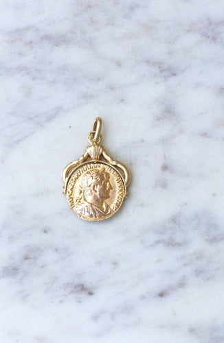 Pendentif Médaille pivotante pièce romaine or 58 Facettes