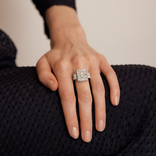 Bague Bague en or gris, diamants 58 Facettes