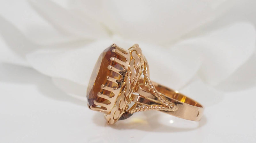 Bague Bague vintage en or jaune et citrine 58 Facettes 31147