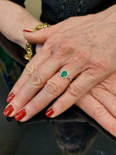 Bague Bague moderne, émeraude, diamants 58 Facettes 063521