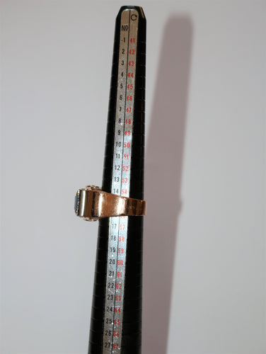 Bague 55 Bague Tank spinelle Verneuil et diamants 58 Facettes 455