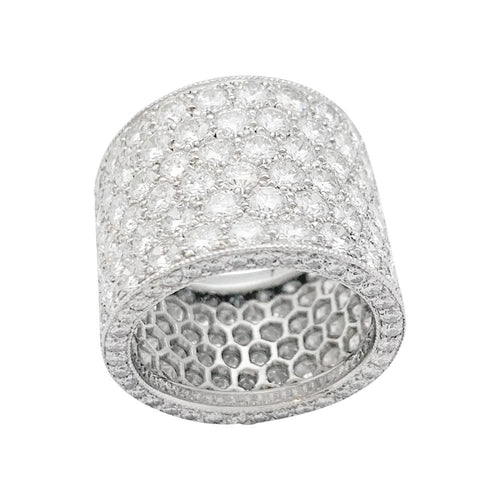 Bague 51 Bague bandeau en or blanc et diamants. 58 Facettes 31346