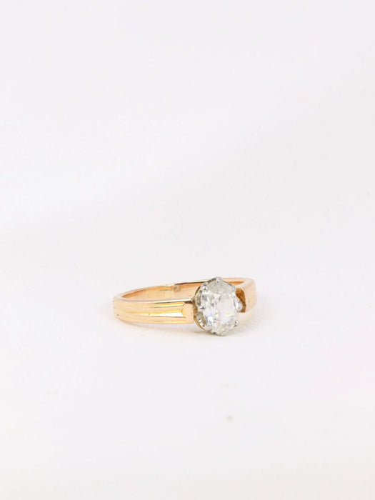 Bague Bague solitaire vintage diamant ovale 0.70ct 58 Facettes J21