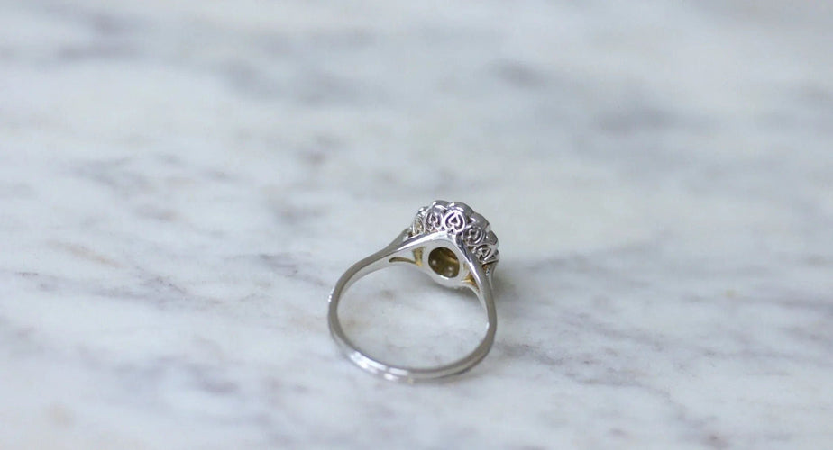 Bague Bague marguerite saphir entourage diamants 58 Facettes