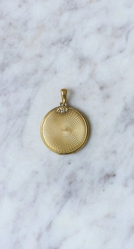 Pendentif Médaillon Ouvrant Guirlande Or jaune 58 Facettes