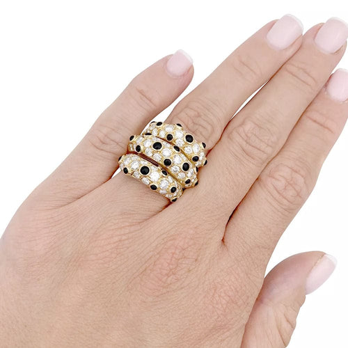 Bague 50 Bague vintage or jaune, diamants, onyx. 58 Facettes 32916