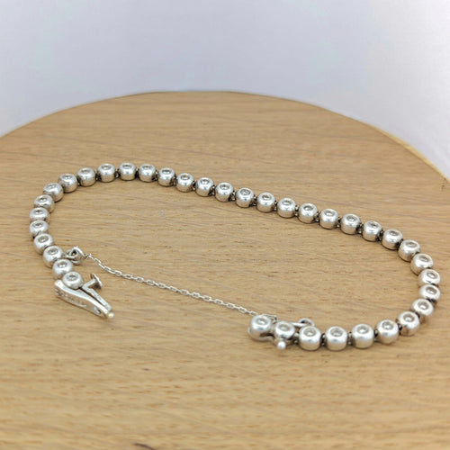 Bracelet Bracelet en or blanc et diamants 58 Facettes 16001