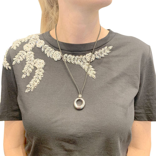 Collier Collier Chaumet, "Anneau", or blanc et satin. 58 Facettes 31608