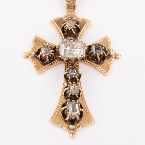 Pendentif Croix provençale or jaune et diamants 58 Facettes