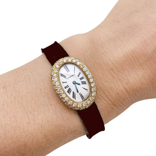 Montre Montre Cartier "Baignoire" en or jaune sertie de brillants. 58 Facettes 29027