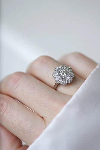 Bague 51.5 Bague marguerite diamants 2 carats 58 Facettes
