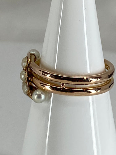 Bague 52 Bague en or, perles 58 Facettes