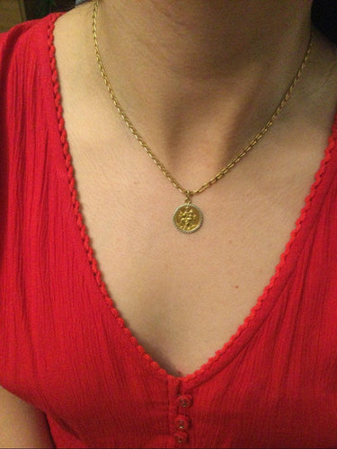 Pendentif Médaille Du Scapulaire En Or 58 Facettes 948944