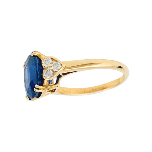 Bague 53 Bague Mauboussin, centrée d'un saphir ovale encadré de diamants. 58 Facettes 31233