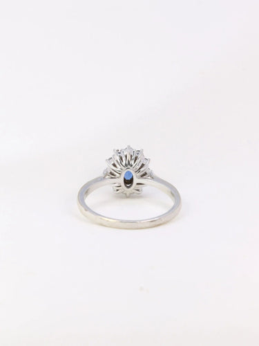Bague Bague marguerite vintage saphir ovale diamants 58 Facettes J23