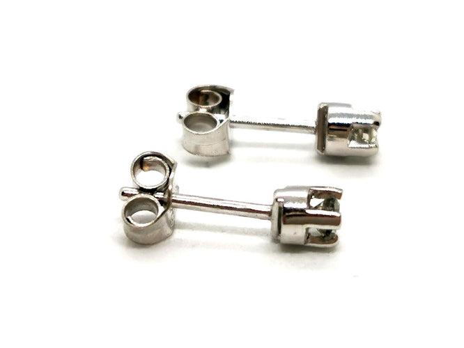 Boucles d'oreilles Boucles d'oreilles Puces Or blanc Diamant 58 Facettes 1597501CD