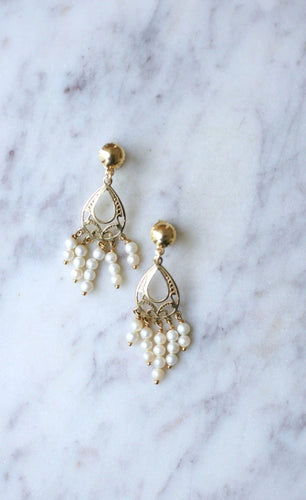 Boucles d'oreilles Boucles d'oreilles or jaune et franges de perles 58 Facettes