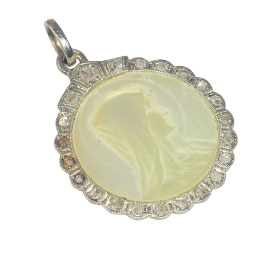 Pendentif Pendentif Marie diamant et plaque de nacre 58 Facettes 23191-0413