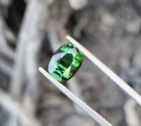 Gemstone Tourmaline verte 2.08cts 58 Facettes 8