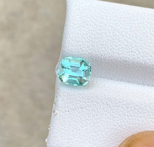Gemstone Tourmaline bleu néon 1.25cts 58 Facettes 6