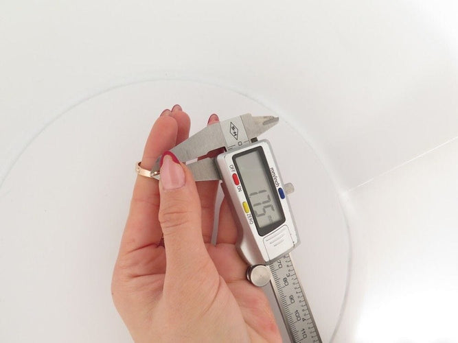 Bague 54 bague LOUIS VUITTON alliance empreinte diamant or 18k 58 Facettes 256382