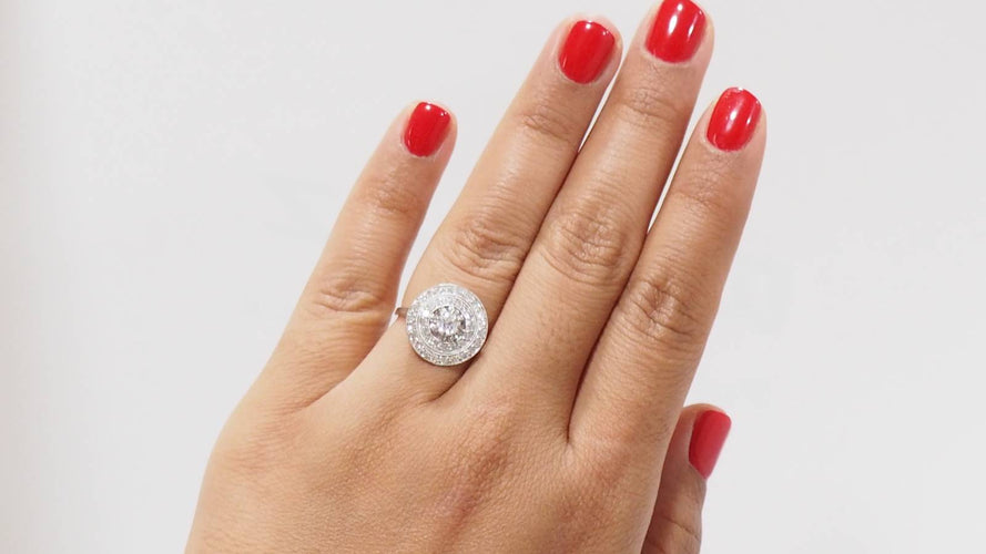 Bague Bague Art Déco double entourage de diamants en or blanc et platine 58 Facettes 31669