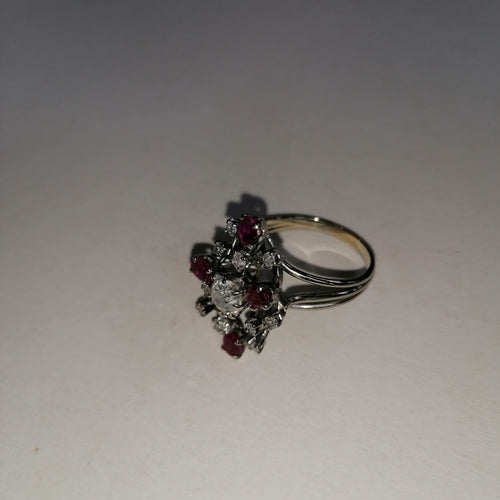 Bague 56 Bague rubis et diamants Année 70 58 Facettes
